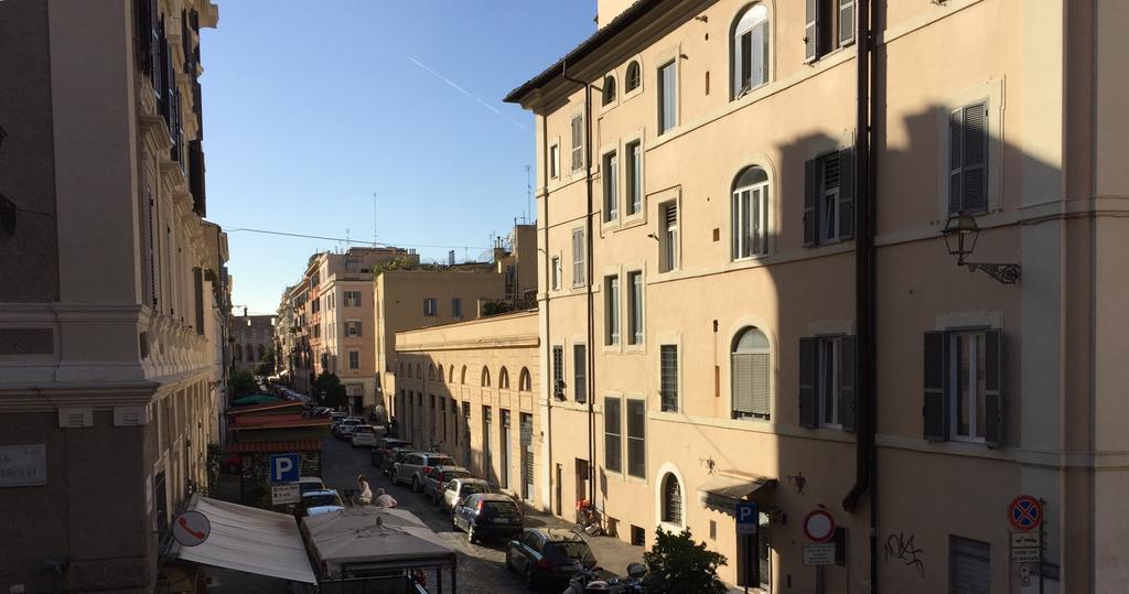 La Papessa Del Colosseo * Rom